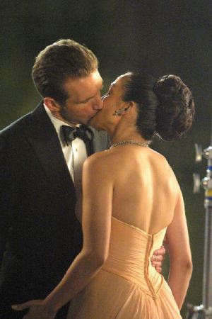 2002-maid_in_manhattan4.jpg