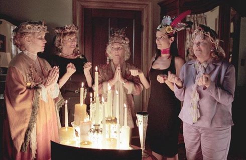 maggie_smith_-_boskie_sekrety_siostrzanego_stowarzyszenia_ya-ya.jpg
