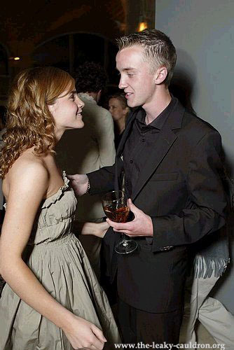 nyprempartywatfelt.jpg