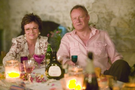 julie_walters_-_mamma_mia_7.jpg