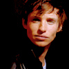 eddie-eddie-redmayne-2225893-100-100.jpg