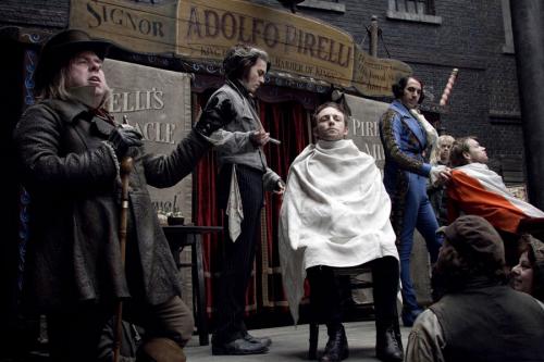 timothy_spall_-_sweeney_todd_demoniczny_golibroda_z_fleet_street_2.jpg