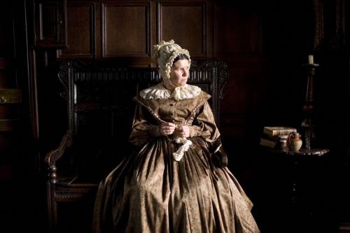 imelda_staunton_-_ycie_w_cranford.jpg