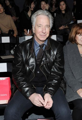son_jung_wan_-_front_row_-_fall_2011_mercedes-benz_fashion_week.jpg