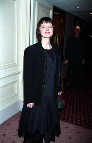 19940201-varietyclubawards-01.jpg