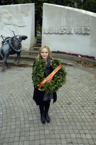 20101003-animalsinwarmemorial-03.jpg