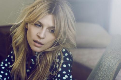 clemence-poesy-54576.jpg