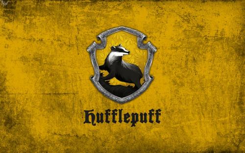 harry_potter_wallpaper_hufflepuff_by_theladyavatar-d7lm1y7.jpg